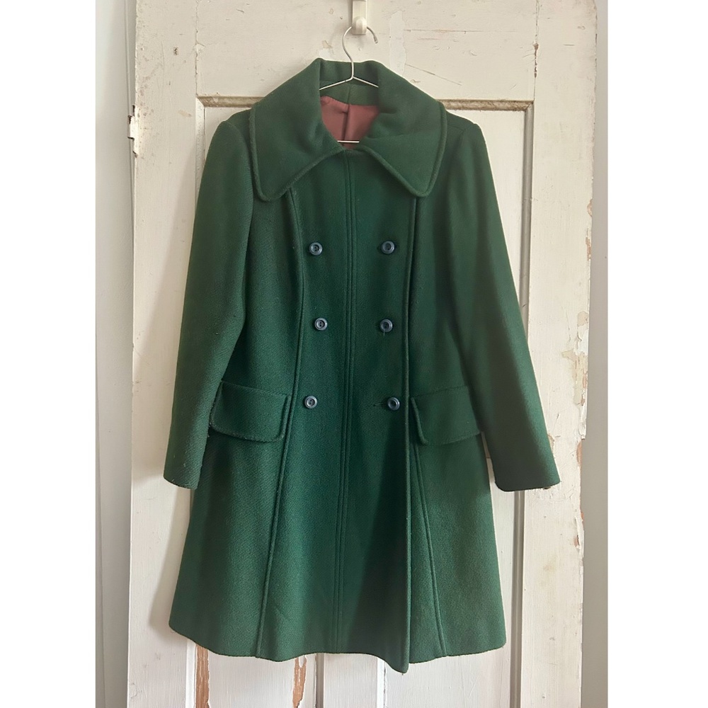 Vintage 1960s Green Coat – Classic & Flattering Fit